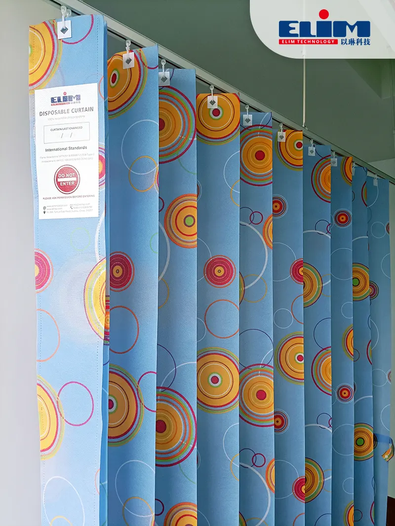 Éliminez les rideaux à l'hôpital jetables